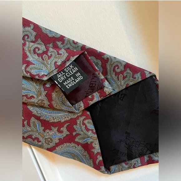 Burberry London Vintage Men's Tie All Silk Classic Nova Check Red Designer - Picture 2 of 2